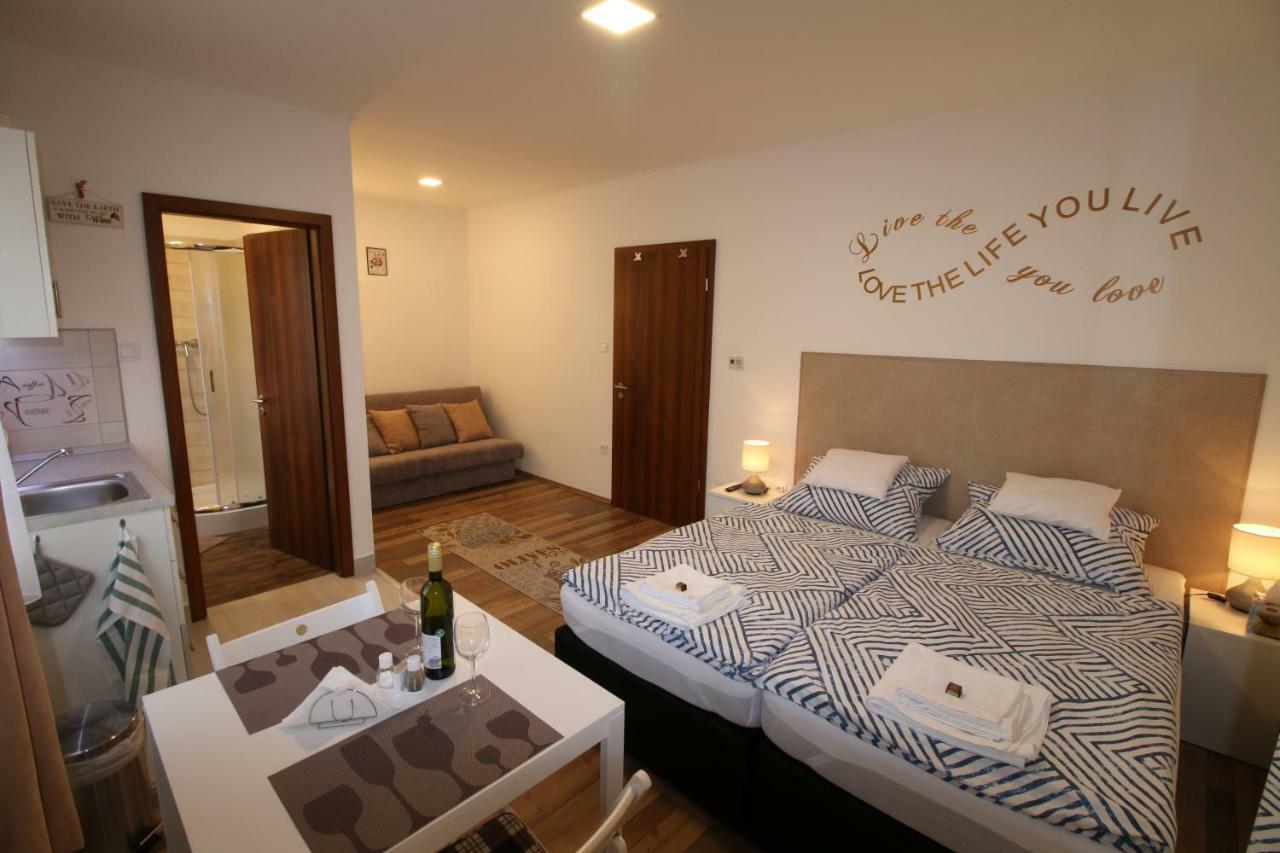 Szent Ivan Apartman Eger Exteriör bild